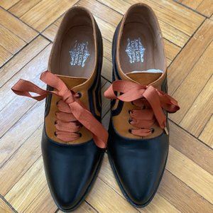 Victorian Style Oxford Bernadette